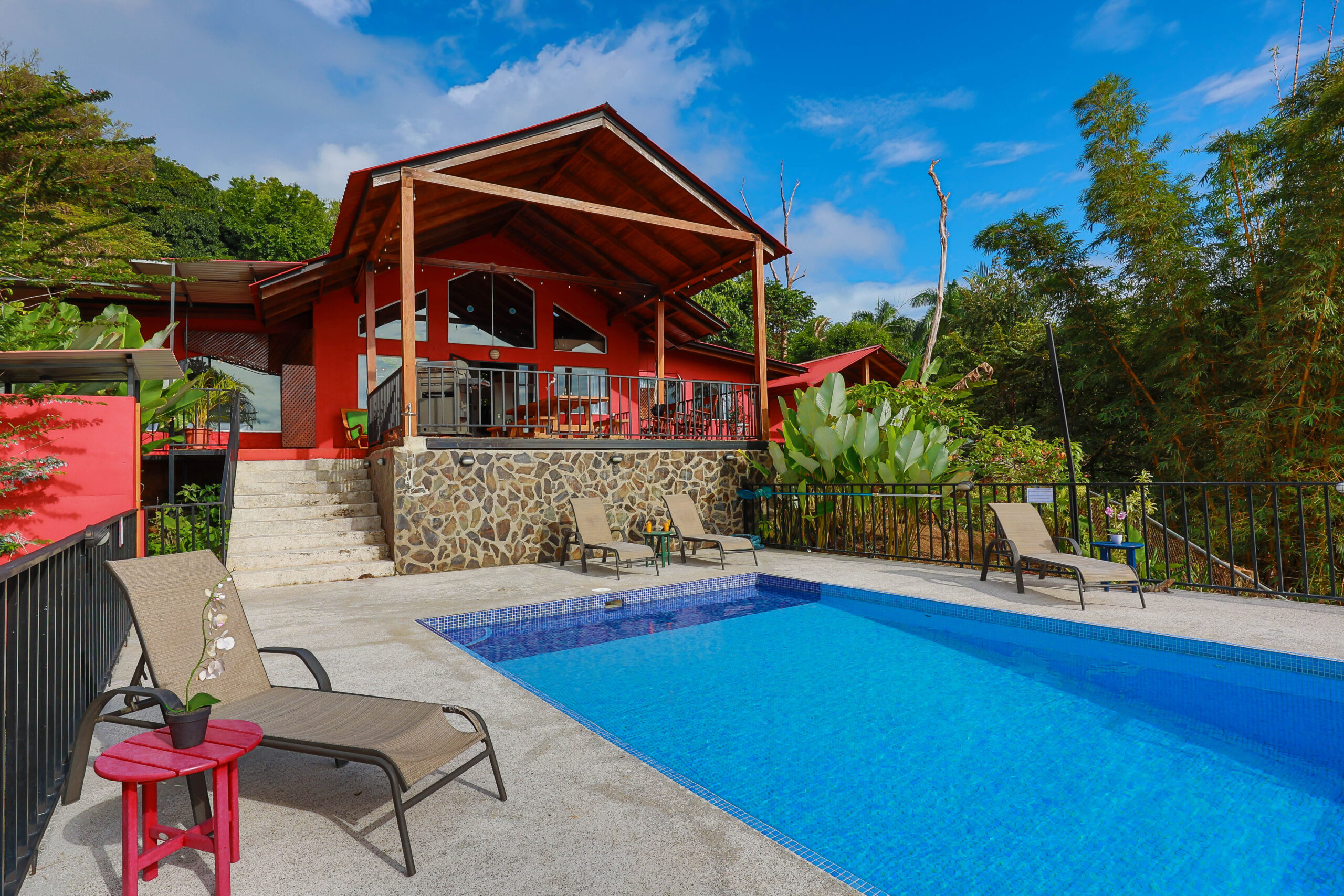 Casa Barba Roja